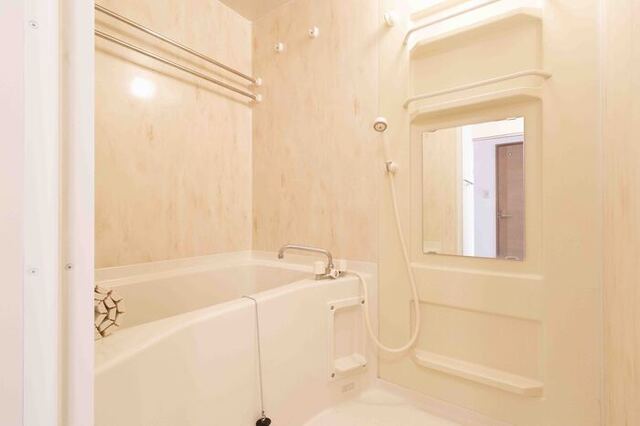 バス・シャワールーム　バス