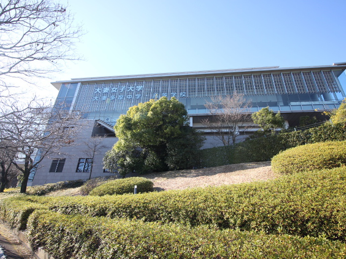 大学・短大　大妻女子大学（大学・短大）まで399m