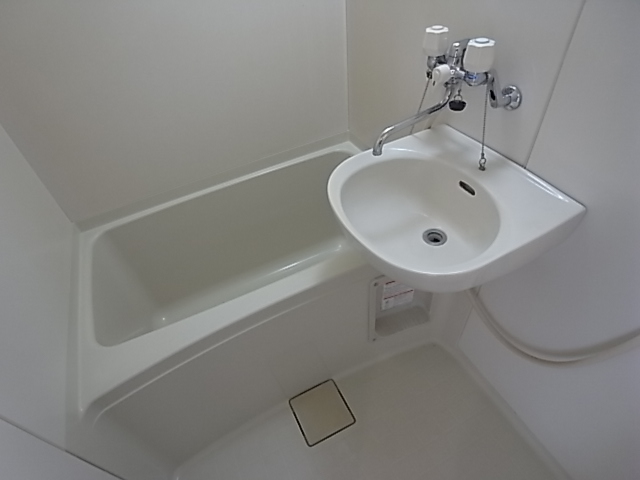 バス・シャワールーム　バス