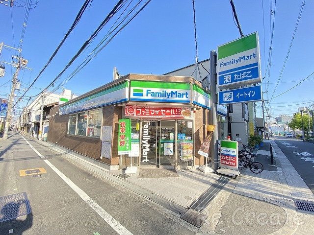 コンビニ　ファミリーマート鶴橋一丁目店（コンビニ）まで53m