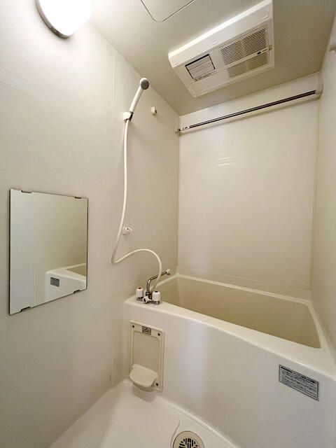 バス・シャワールーム　※別部屋の参考写真です。