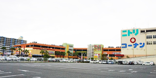 ショッピングセンター　アマドゥ（ショッピングセンター）まで1222m