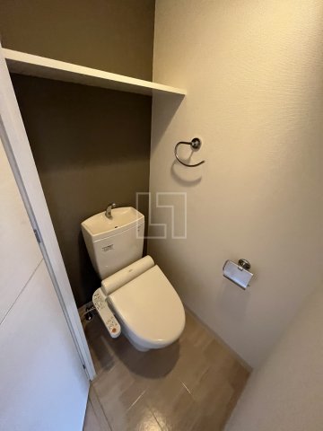 トイレ　レジュールアッシュ心斎橋LUXE（レジュールアッシュ心斎橋リ