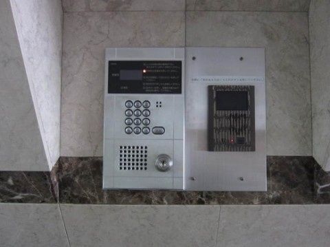 エントランス　防犯面もばっちりです！