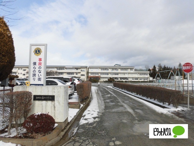 小学校　盛岡市立青山小学校（小学校）まで1115m