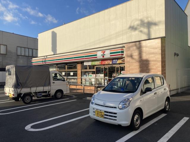 コンビニ　セブンイレブン（コンビニ）まで750m