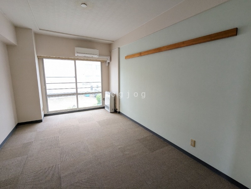 居室・リビング　同号室タイプ写真