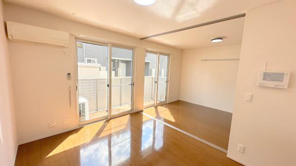 居室・リビング　写真は別のお部屋のイメージです