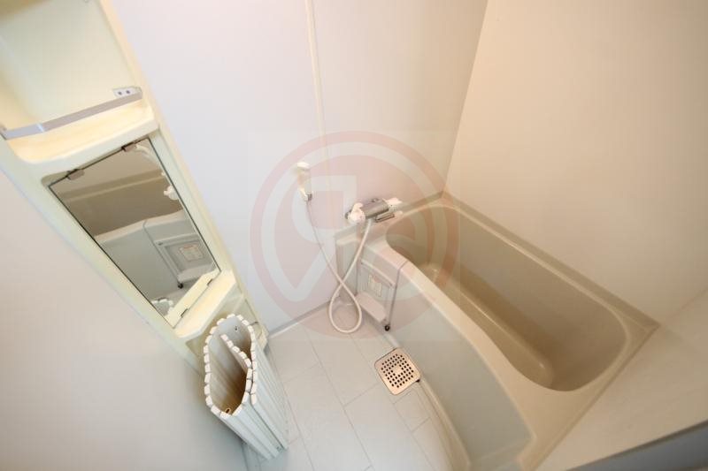 バス・シャワールーム　ゆったり過ごせるお風呂です