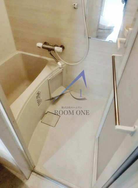 バス・シャワールーム　お風呂です。