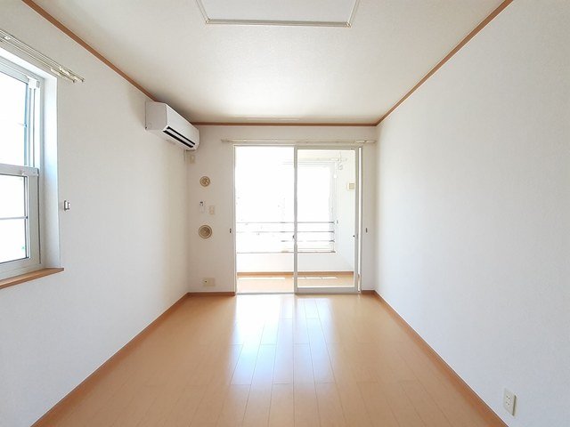 居室・リビング　使いやすい居間です