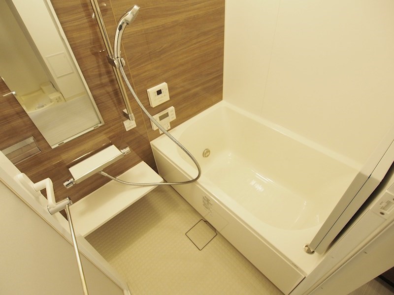 バス・シャワールーム　同施工会社の同仕様写真です。