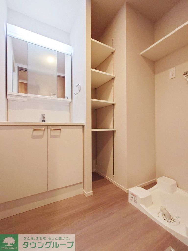 洗面設備　※同建物の別部屋です。階数によって色合いが異なります。