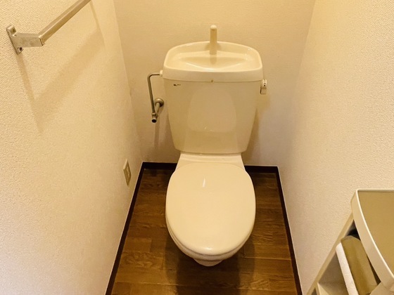 トイレ　※別部屋の写真です
