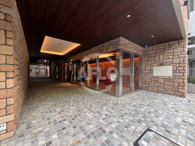 エントランス　プレジオ江坂ROUGE　エントランス