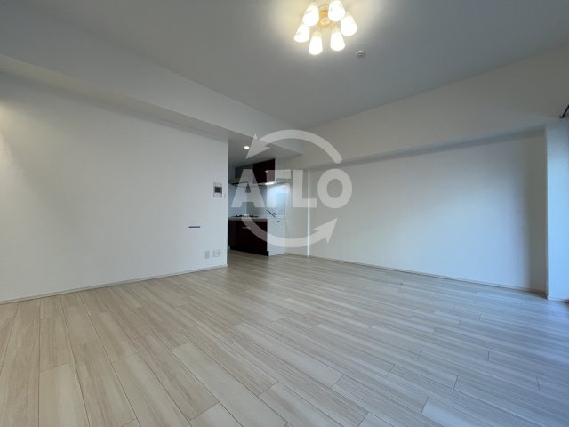 居室・リビング　プレジオ江坂ROUGE　リビング