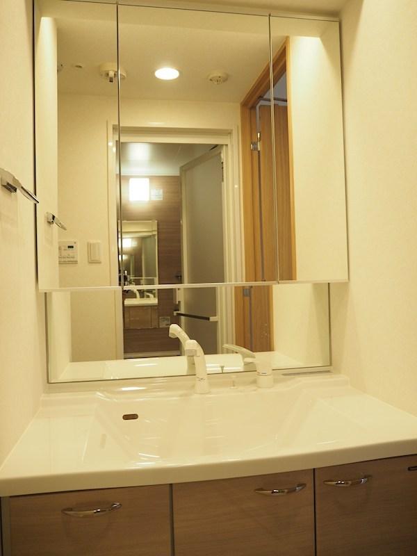 洗面設備　独立洗面台