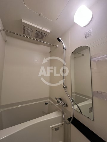 バス・シャワールーム　プレサンス塚本グランゲート　浴室