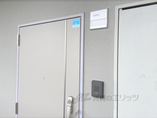 玄関　インターホン