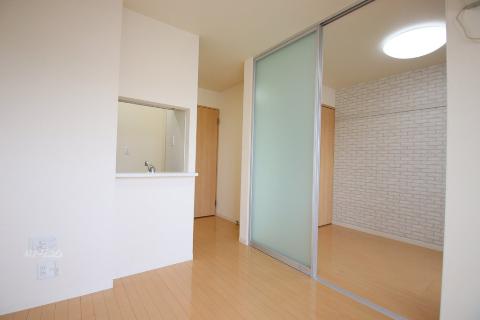 居室・リビング　対面キッチン