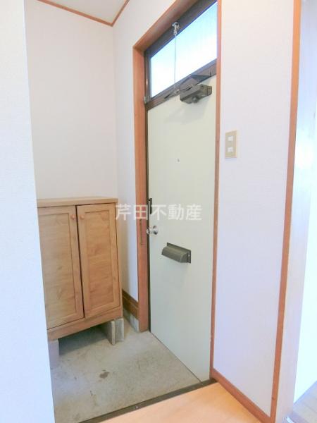 玄関　写真は別のお部屋のイメージです。現況優先