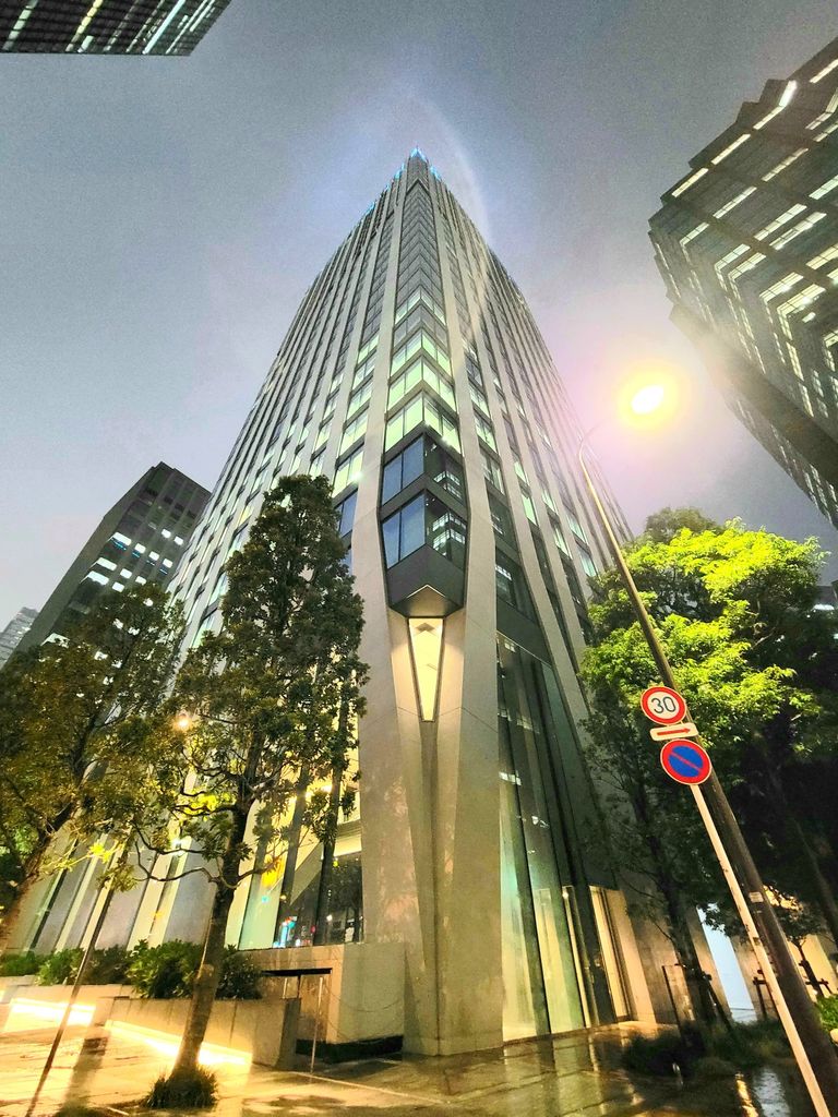 建物外観　この都市の高みを日常にする優越　そのステイタスうをあなたに。