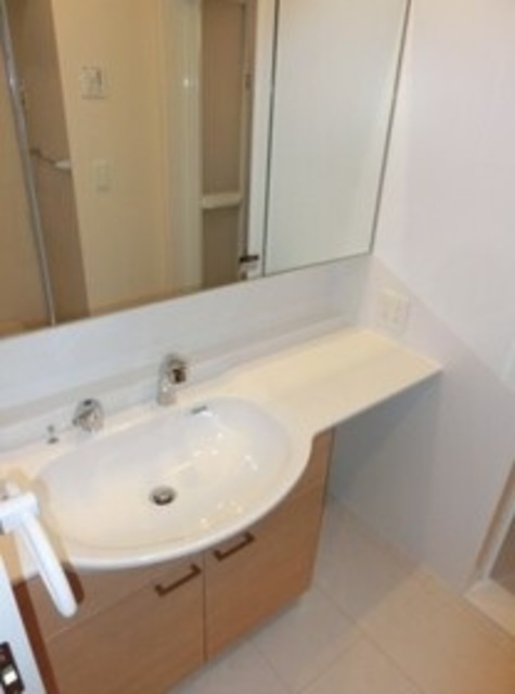 洗面設備　同仕様