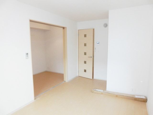 その他部屋・スペース　バルコニーからのお部屋です。