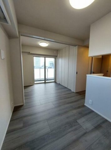 居室・リビング　7.4帖のきれいなDK。