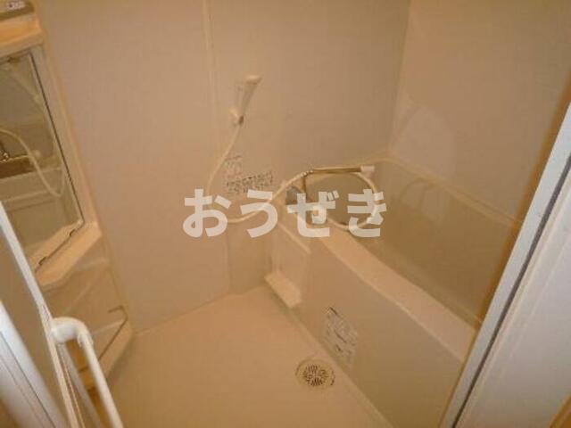 バス・シャワールーム　?