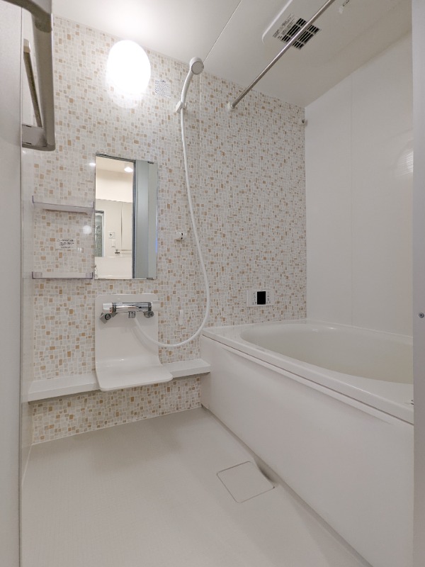 バス・シャワールーム　図面と現状に相違がある場合には現状を優先