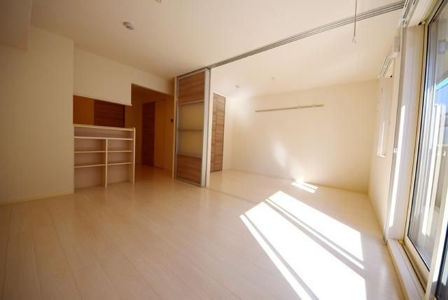 居室・リビング　★★広々としたリビング★★