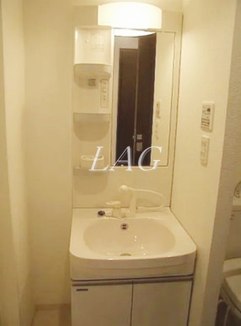 洗面設備　洗面台です。