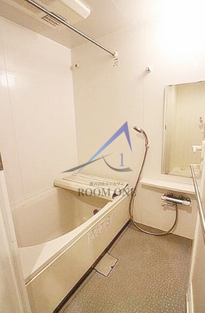 バス・シャワールーム　お風呂です。