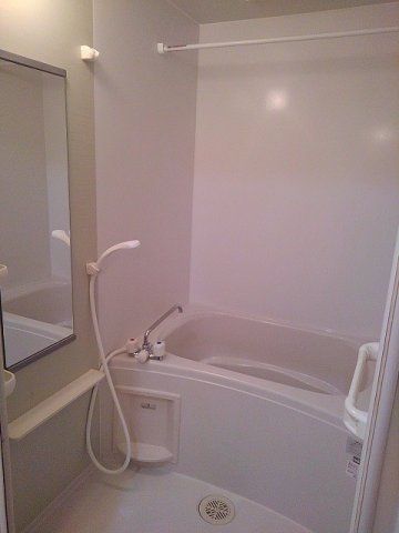 バス・シャワールーム　お風呂です