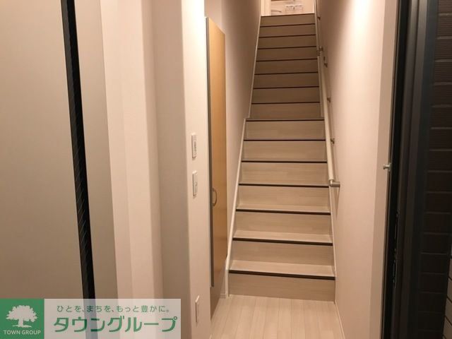 玄関　★お問い合わせはタウンハウジングまで★