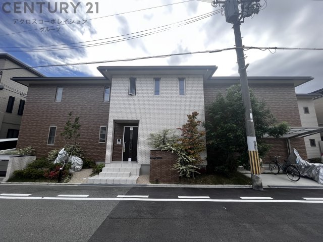 建物外観　オートロック付き安心！宅配BOX付きで便利！