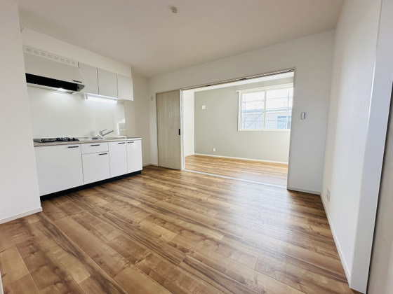 居室・リビング　※別部屋の写真です