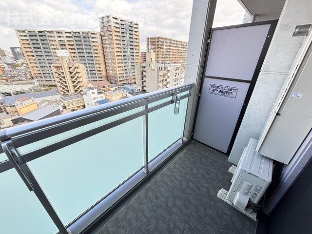 バルコニー　外からの目が気にならないバルコニーで洗濯物が干せます