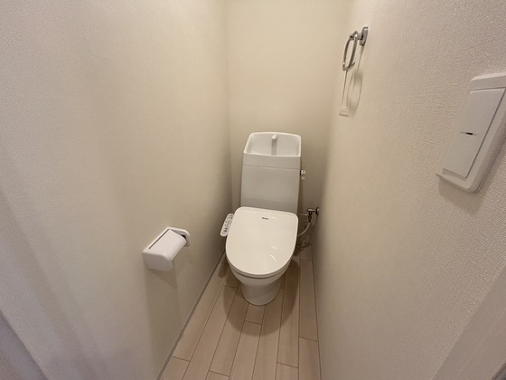 トイレ　※別部屋の写真です