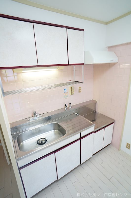 キッチン　※別号室の写真です★（実際のお部屋とは異なります）