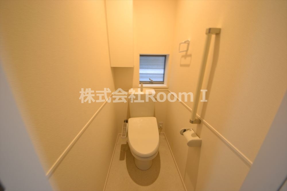 トイレ　落ち着いたトイレです