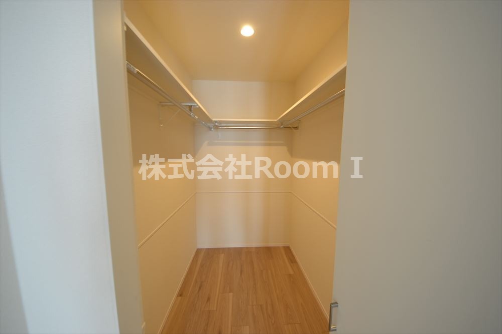 収納　W-INクローゼット