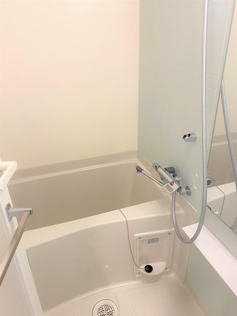 バス・シャワールーム　お風呂で日々の疲れを落としましょう