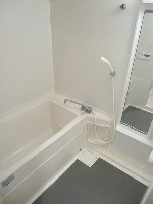 バス・シャワールーム　追い焚き機能付き