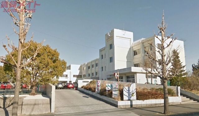 中学校　桑名市立光陵中学校（中学校）まで1091m