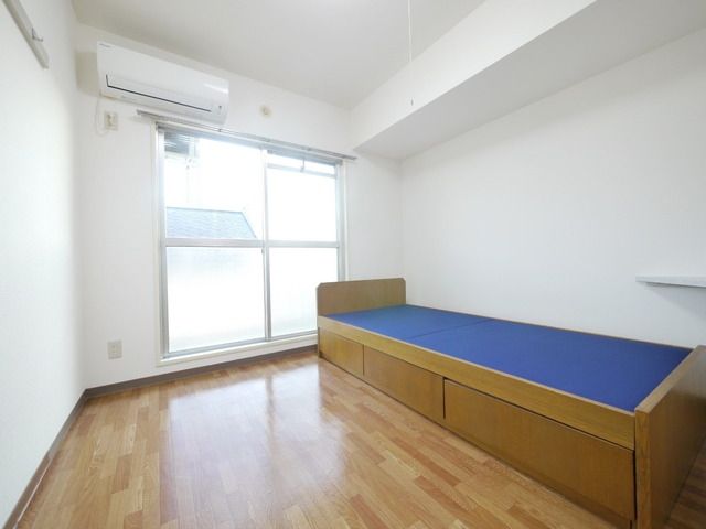 居室・リビング　★明るいお部屋です★