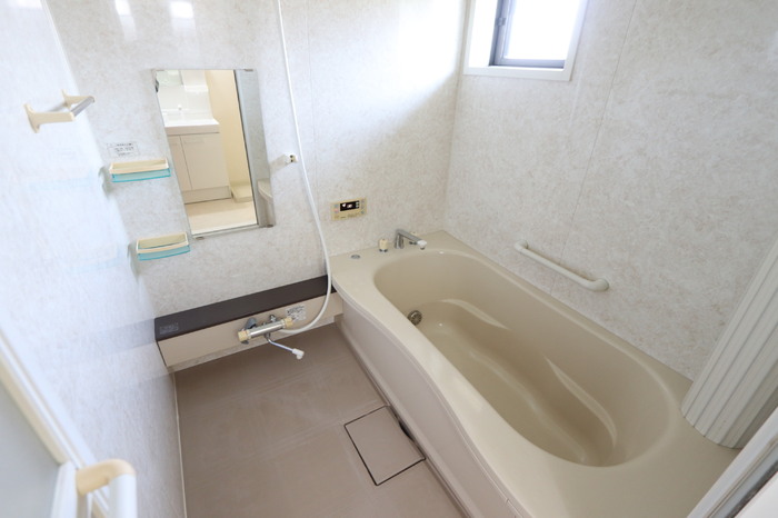 バス・シャワールーム　浴室