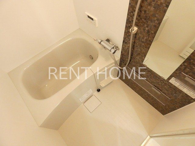 バス・シャワールーム　追い焚き・浴室乾燥機付き