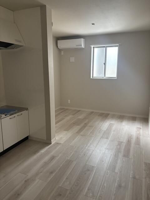 居室・リビング　☆明るい洋室☆